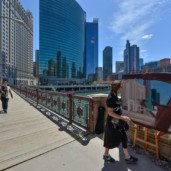 Franklin-Street-Bridge-painting-by-Michelle-Auboiron-2 thumbnail