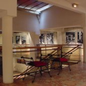 Exposition-Peintures-de-l-Opera-par-Michelle-AUBOIRON-Galerie-de-Nesle-Paris-2000-5 thumbnail