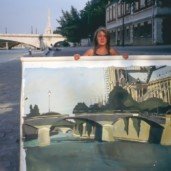 Michelle-Auboiron-peint-in-situ-les-Ponts-de-Paris-Photo-Anne-Sarter-15 thumbnail